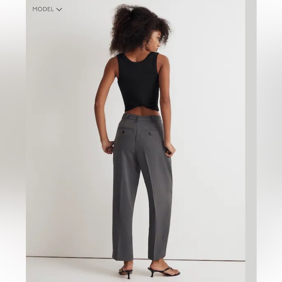 Madewell Pleated Tapered-Leg Pants in Easygoing Crepe - Picture 3 of 4